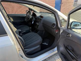 Opel Corsa 1.4 16V Edition AIRCO picture 16