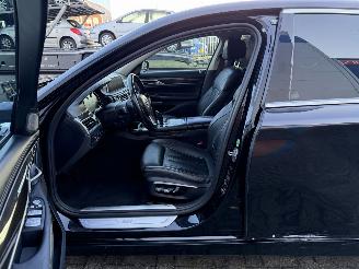 BMW 7-serie 740d xDrive High EXE picture 12