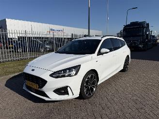 Vaurioauto  passenger cars Ford Focus 2.0 110Kw ST Line 2019/9