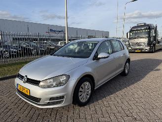 krockskadad bil auto Volkswagen Golf 1.2 TSI  77Kw CLIMA - NAVI 2013/1