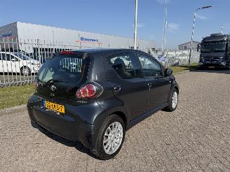 Toyota Aygo 1.0 12V AIRCO picture 3