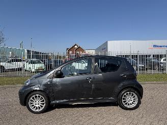 Toyota Aygo 1.0 12V AIRCO picture 5