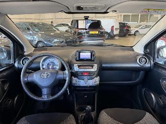 Toyota Aygo 1.0 VVT-i  AIRCO - NAVI picture 14