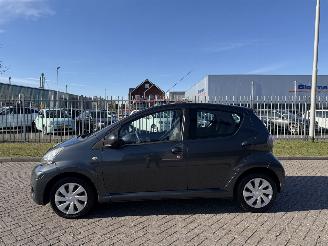 Toyota Aygo 1.0 VVT-i  AIRCO - NAVI picture 2
