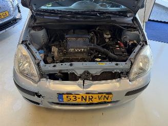 Toyota Yaris 1.0 VVT-i picture 18