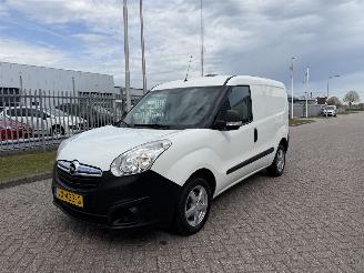 uszkodzony samochody ciężarowe Opel Combo 1.3 CDTi 66Kw  113.000 KM!! 2016/6