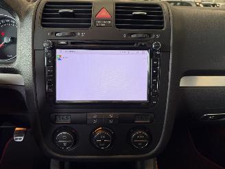 Volkswagen Golf 2.0 GTI 147Kw picture 14