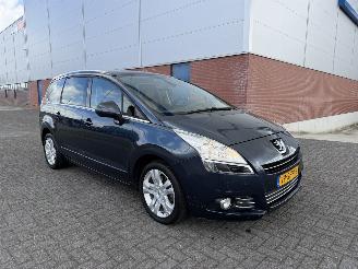 uszkodzony samochody osobowe Peugeot 5008 1.6 AUTOMAAT 7-Persoons 2011/11