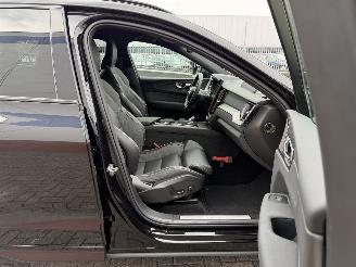 Volvo Xc-60 2.0 T8 AWD Plug-in Hybrid Black Edition picture 33