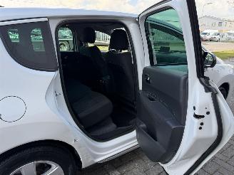 Peugeot 3008 2.0 HDI Hybrid4  Clima - Navi picture 16