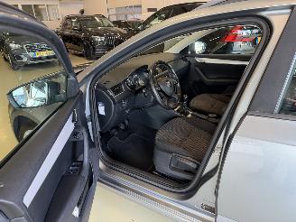 Skoda Octavia 1.2 TSI 77Kw Clima - Navi picture 9