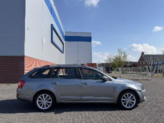 Skoda Octavia 1.2 TSI 77Kw Clima - Navi picture 8