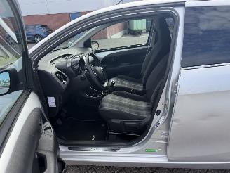 Peugeot 108 1.0  53kw Allure  AIRCO picture 12