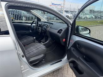 Peugeot 108 1.0  53kw Allure  AIRCO picture 18