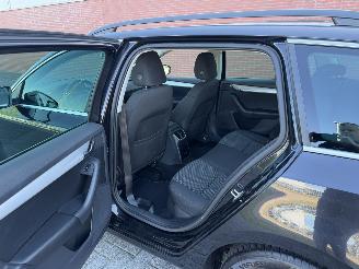 Skoda Octavia 1.6 TDI 77Kw Clima - NAVI picture 17