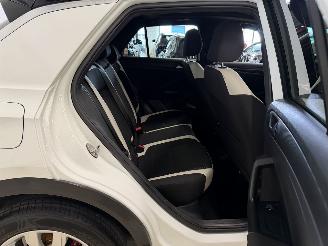 Volkswagen T-Roc 1.5 TSI  AUTOMAAT picture 16