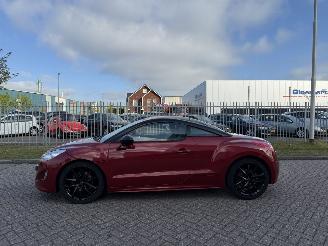 krockskadad bil auto Peugeot RCZ 2.0 HDI 120Kw Clima Leer Navi 2013/2