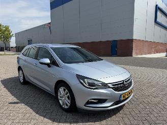 Damaged car Opel Astra 1.6 CDTi  Clima - Navi - Euro6 2017/5