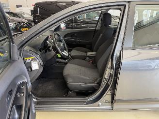 Kia Cee d Sporty wagon 1.4 CVVT 77Kw AIRCO picture 14