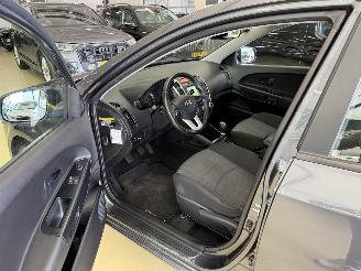 Kia Cee d Sporty wagon 1.4 CVVT 77Kw AIRCO picture 13