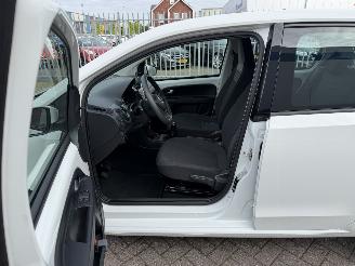 Volkswagen Up! 1.0 48kw Clima - Euro6 picture 13