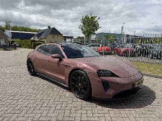 uszkodzony samochody osobowe Porsche Taycan Sport Tourismo GTS 105 kWh 2022/1