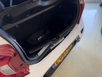 Kia Picanto 1.0 49Kw AIRCO Euro6 picture 14
