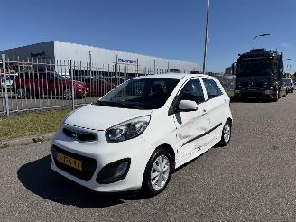 Kia Picanto 1.2 CVVT 63Kw  AIRCO picture 4