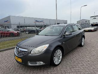 Avarii autoturisme Opel Insignia 1.4 Turbo 103 kw Sports Tourer 2012/6
