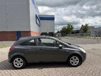 skadebil auto Opel Corsa 1.3 CDTi EcoFlex Cosmo  AIRCO 2010/12