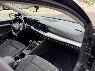 Volkswagen Golf 1.0 TSI 81Kw Clima - Navi picture 23