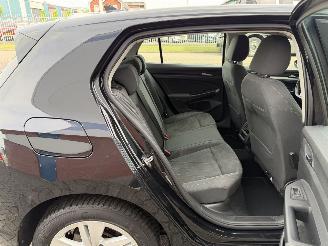 Volkswagen Golf 1.0 TSI 81Kw Clima - Navi picture 20
