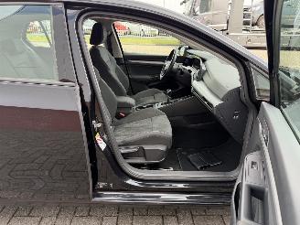 Volkswagen Golf 1.0 TSI 81Kw Clima - Navi picture 22