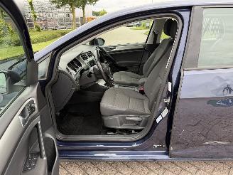 Volkswagen Golf 1.0 TSi 85Kw Clima - Navi picture 11