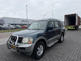 Mitsubishi Pajero 3.2 Di-D GLX  4x4 AIRCO picture 2