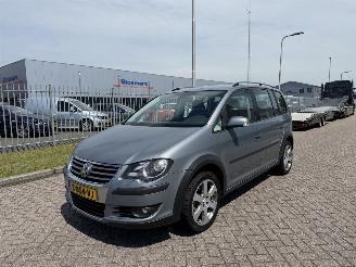 Schadeauto Volkswagen Crosstouran 1.4 TSI 103kw  7- Persoons 2009/1