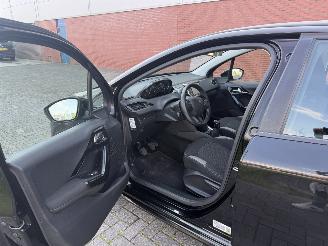 Peugeot 208 1.2 Pure Tech 60Kw AIRCO picture 9