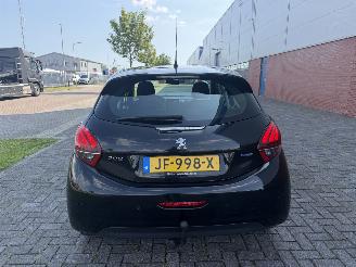 Peugeot 208 1.2 Pure Tech 60Kw AIRCO picture 7
