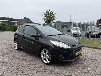 Vaurioauto  passenger cars Ford Fiesta 1.6 Sport 2009/2
