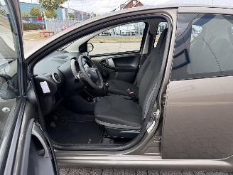 Toyota Aygo 1.0 VVT-i Now 50kw AIRCO picture 10