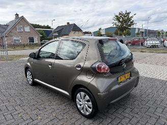 Toyota Aygo 1.0 VVT-i Now 50kw AIRCO picture 3