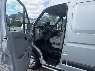 Renault  Master 2.5 DCI 84kw AIRCO picture 9