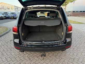 Volkswagen Touareg 3.0 V6 TDI 165Kw Clima - Luchtvering picture 18
