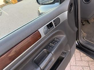 Volkswagen Touareg 3.0 V6 TDI 165Kw Clima - Luchtvering picture 11