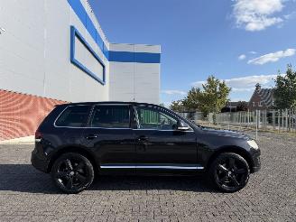 Volkswagen Touareg 3.0 V6 TDI 165Kw Clima - Luchtvering picture 2