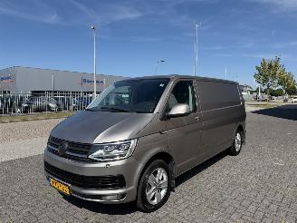 skadebil bedrijf Volkswagen Transporter 2.0 TDI 110Kw DSG 2017/2