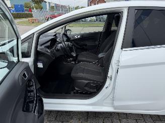 Ford Fiesta 1.0 EcoBoost Titanium X NAVI - CLIMA picture 12