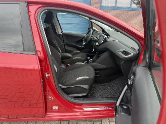 Peugeot 208 1.2 60Kw AUTOMAAT Clima - Navi picture 24