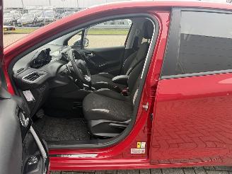 Peugeot 208 1.2 60Kw AUTOMAAT Clima - Navi picture 18