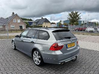 BMW 3-serie 320i  Automaat picture 3